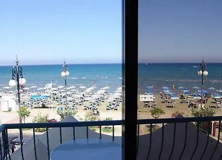 Aparthotel Zodiac Larnaca